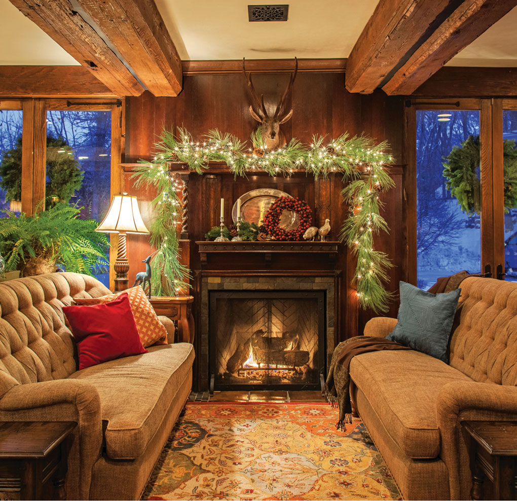 Mantle display and living area